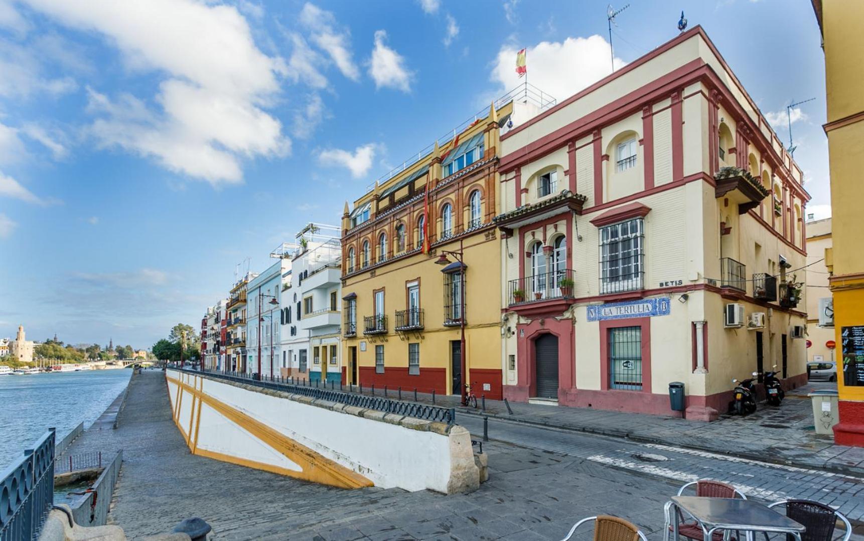 Amplisimo Apartamento De Diseno Nuevo En El Corazon De Triana, Parking Included Севилья Экстерьер фото